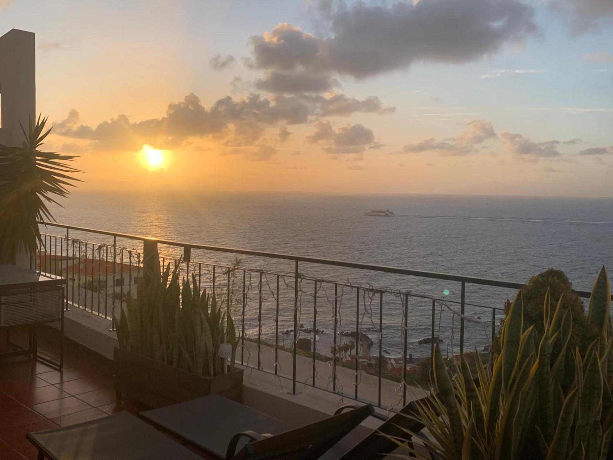 Appartement Oceanview Penthouse à Caniço Extérieur photo